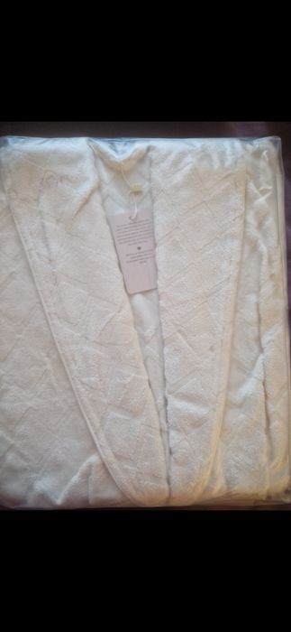 Продам халаты Pavia