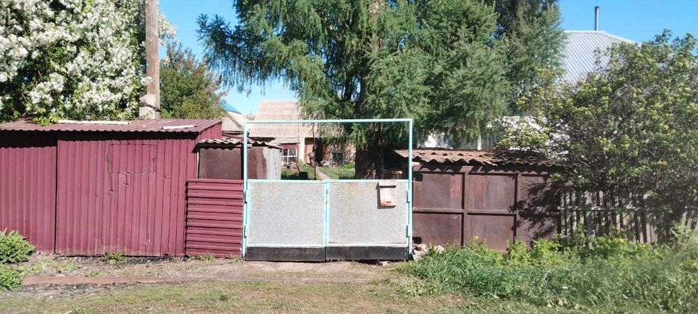 Продам дом в посёлке первомайский