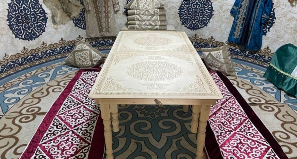 Стол трасформер 2/1 новый