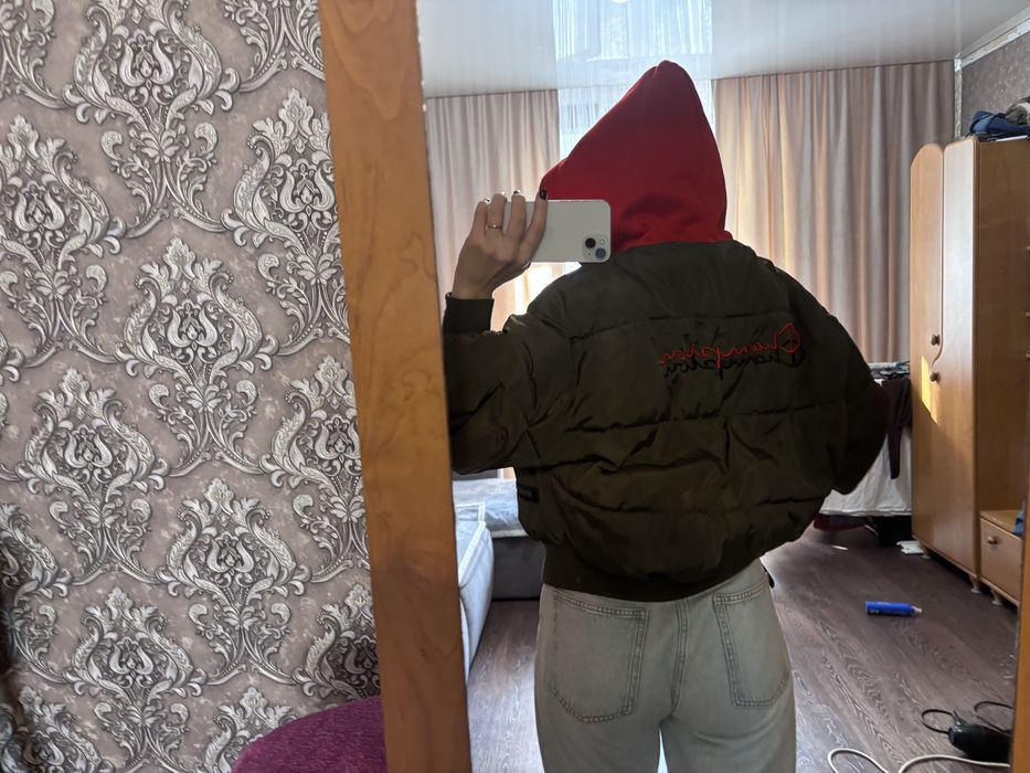 Продам верхнюю одежду