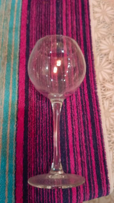 Продам бокалы для вина б/у
