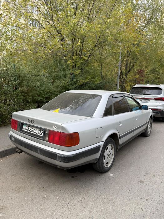 Ауди С4 газ-бензин