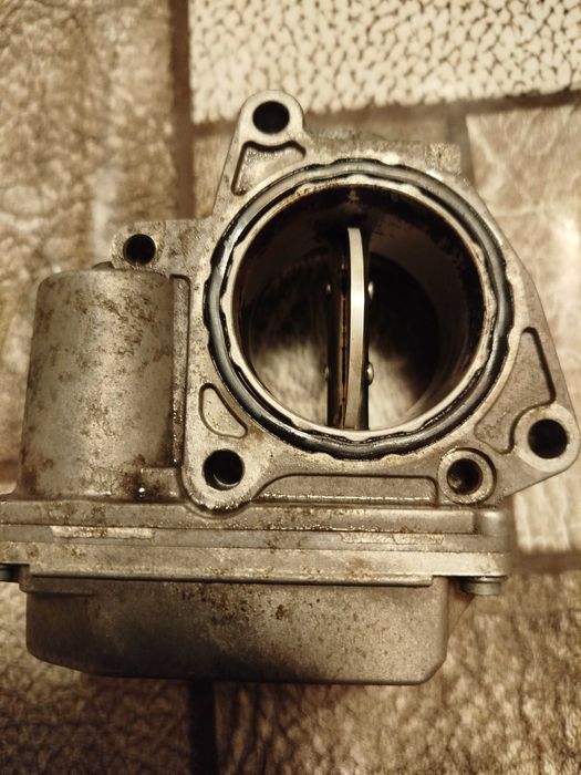 Дроселова клапа Ауди А4 2005г