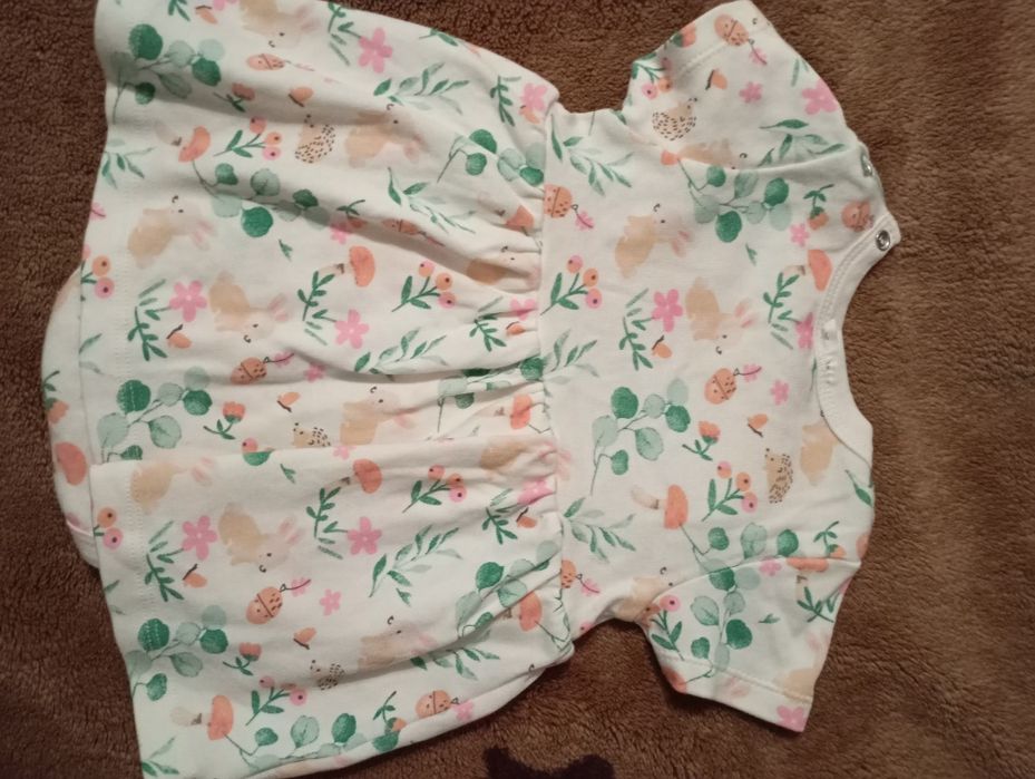 Детские вещи на девочку до 6 месяцев