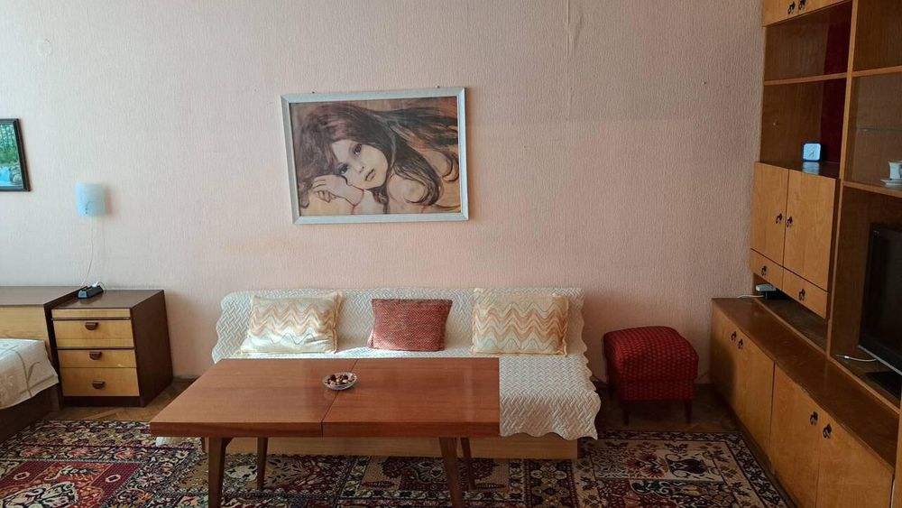 Дава се под наем Едностаен апартамент в Бургас, Възраждане - 43 кв.м за 255 € - Снимка #1