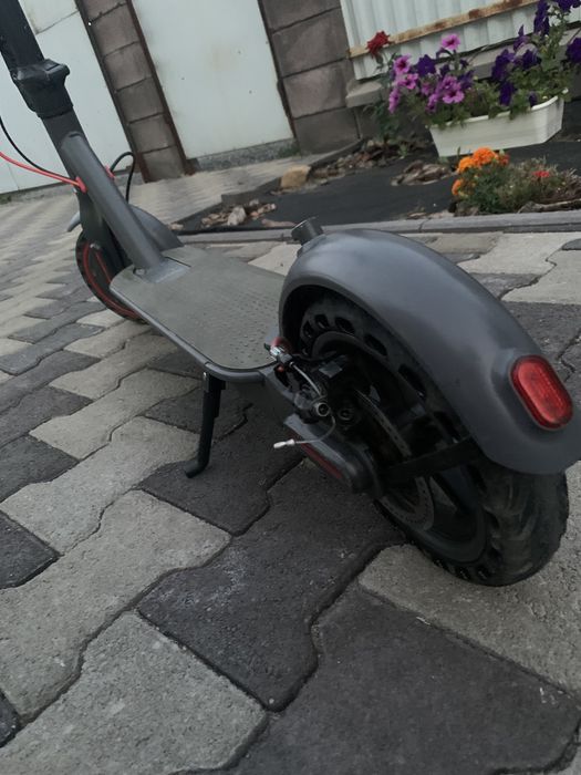 Отличный Электросамокат