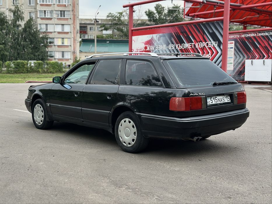Ауди 100 универсал в хорошем состоянии