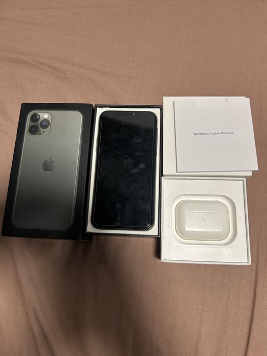 Vand iphone 11 pro 64gb plus airpods pro