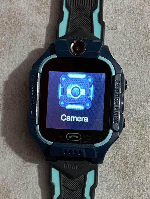 Ceas cu SIM pentru scolari cu aplicatie pentru localizare