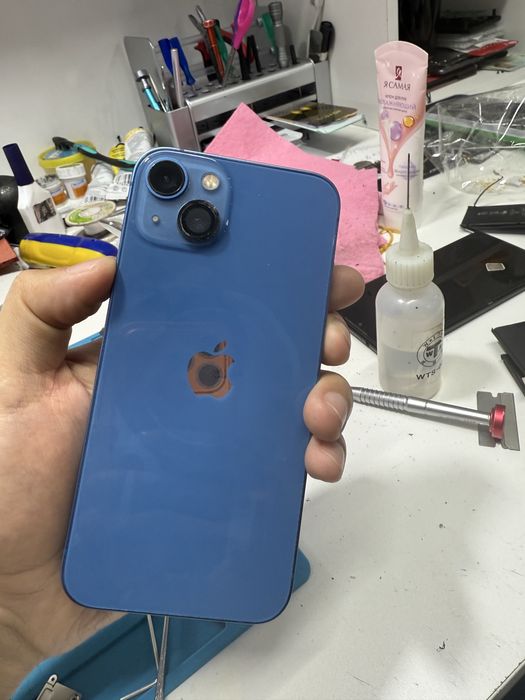 Продается айфон 13