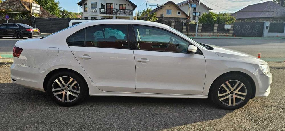 VOLKSWAGEN Jetta 2016 — imagine 3