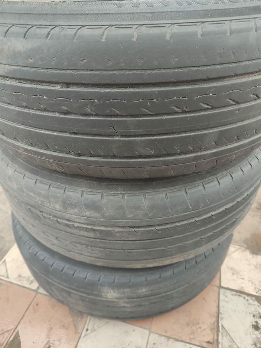 Резина в хорошем состоянии