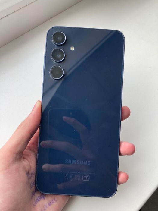 Обменяю Samsung a55 5g 256/8