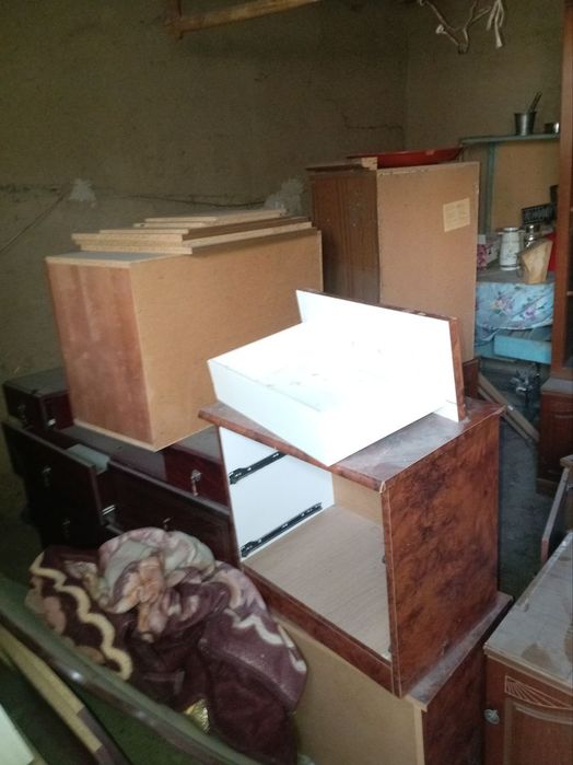 Mebelar sotiladi xolati yaxwi