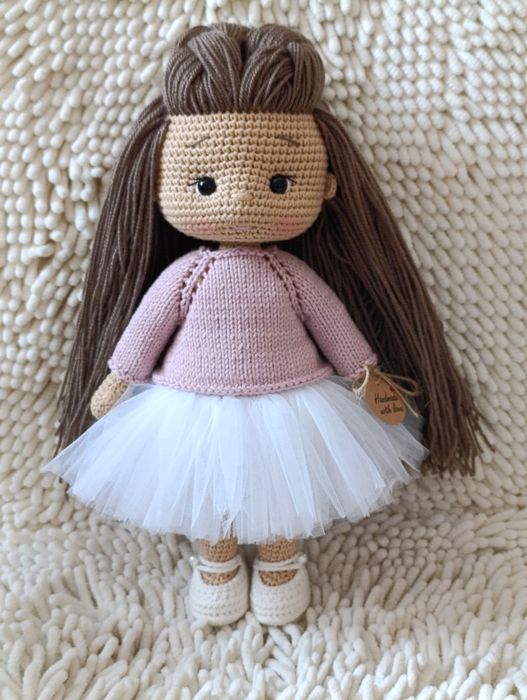 Кукла вязанная крючком