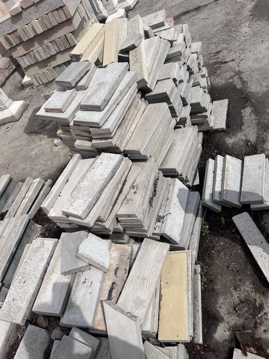 Строительные элементы из бетона.