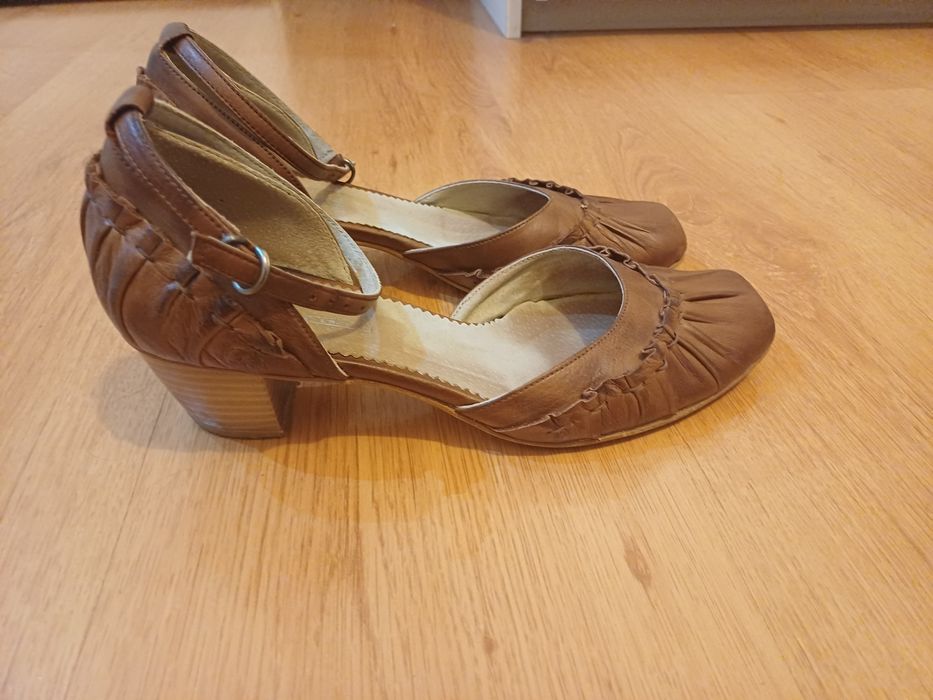 Дамски обувки 38 номер