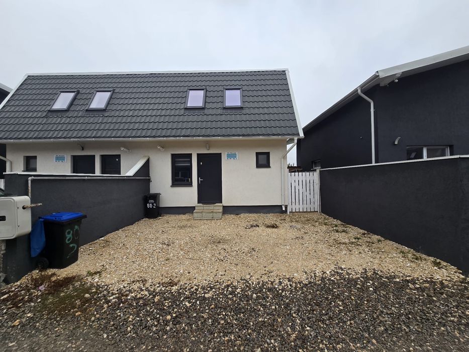 Casa tip duplex cartier izvor