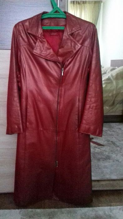 Продам кожанный тренч