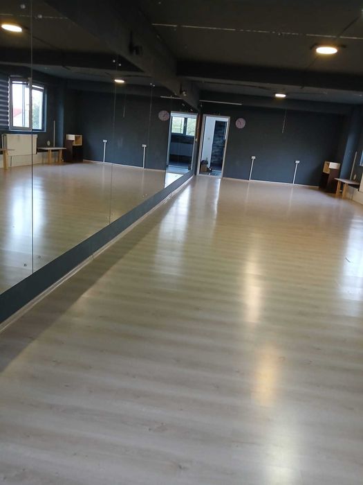 Inchiriez spatiu comercial strada Dezrobirii langa magazinul Triton - Vedere 2