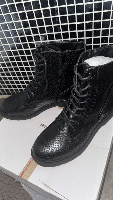 Нови зимни обувки