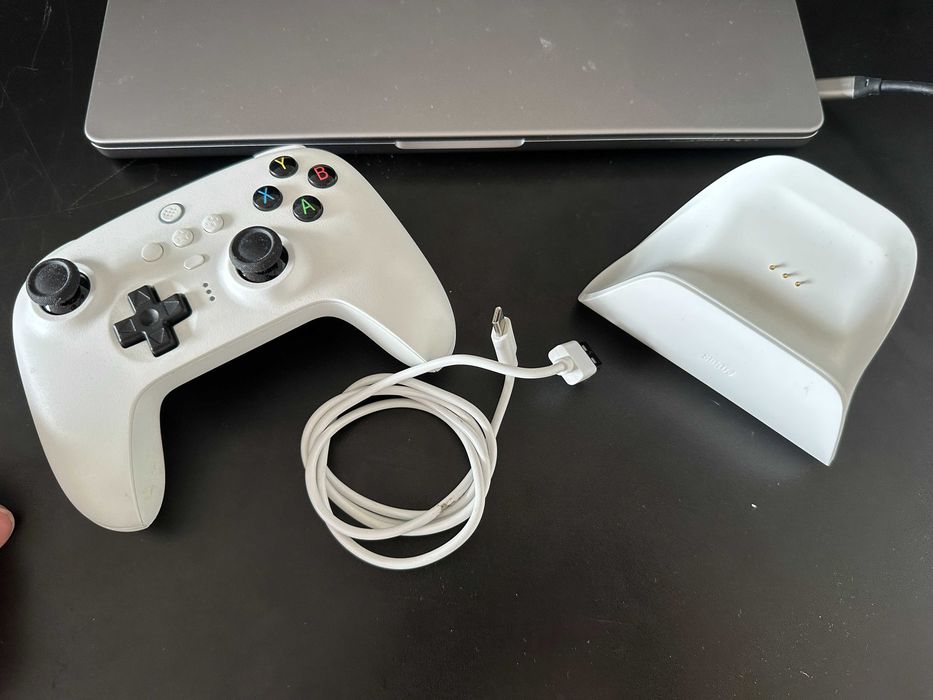 Контролер/Джойстик 8BitDo 2.4G Controller with Charging Dock (Bluethooth)