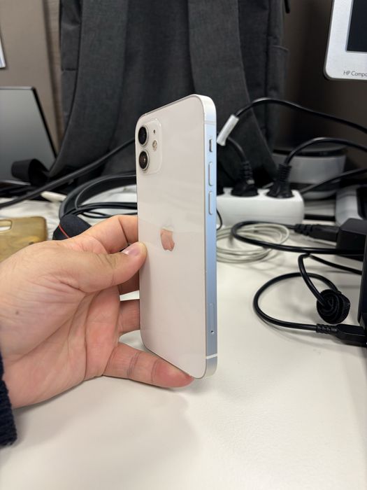 Iphone 12 (128 гб), белый