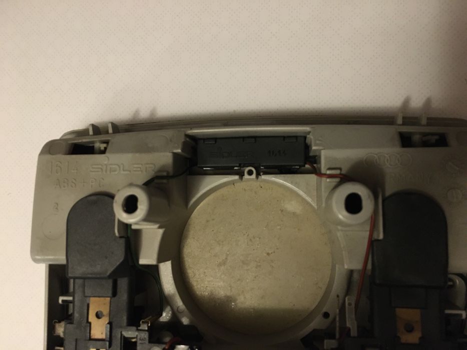 Plafoniera Lampa Plafon Fata Audi A4 B5 Facelift 8D0947111N
