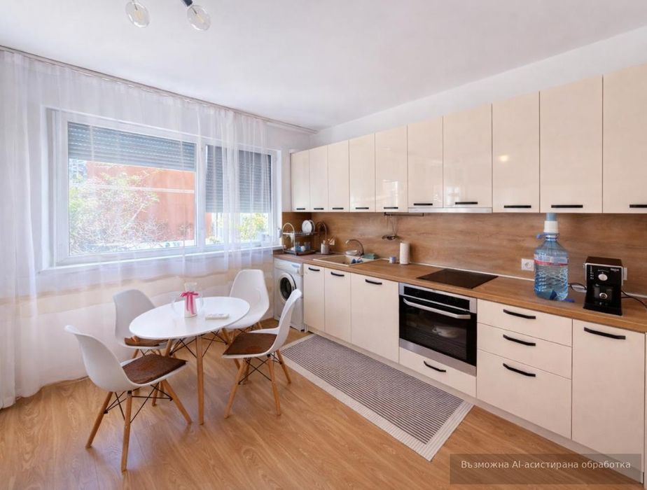 Тристаен апартамент в района на Центъра