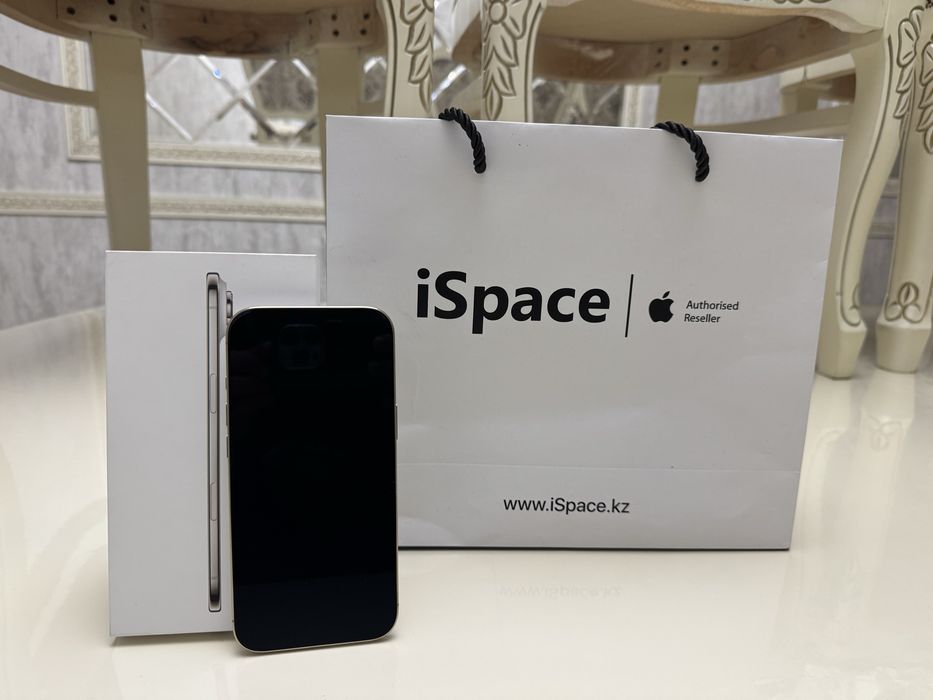 Продаю Айфон 17 эйр