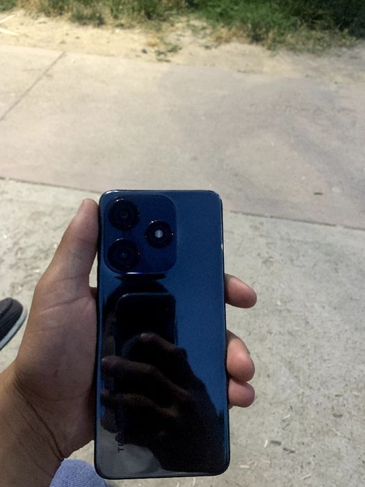 Techno spark 10c yangi