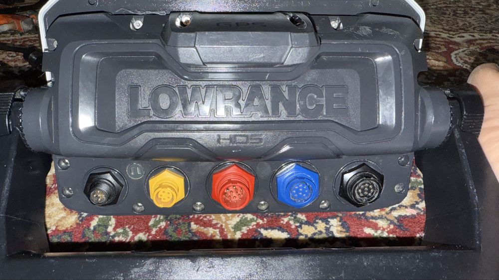 LOWRANCE HDS-7 LIVE с датчиком Active Imaging 3-в-1