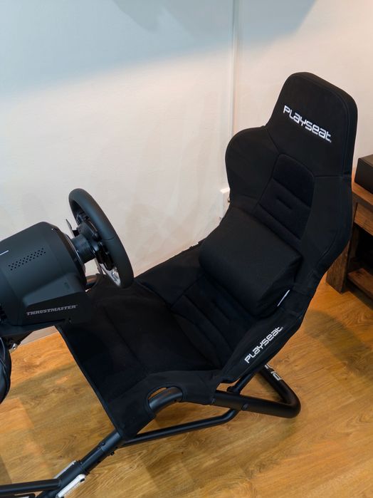 Setup Sim Racing: Playseat Trophy + Thrustmaster T-GT II + Pedale T-LCM (Load Cell)