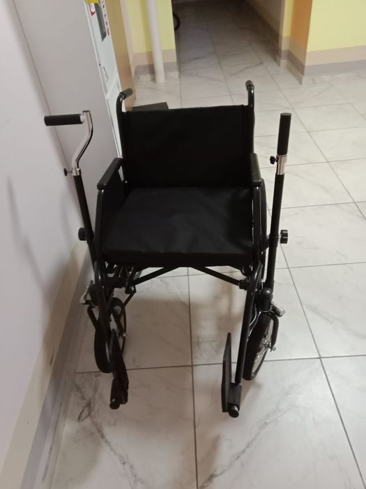 Инвалидная коляска