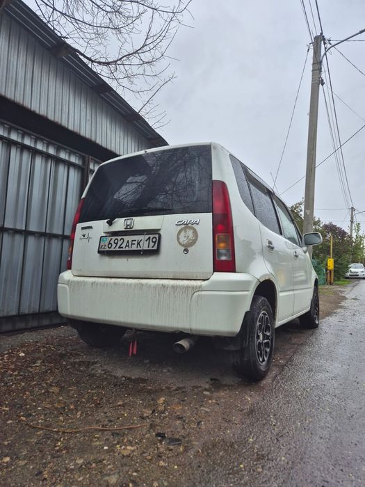 Продам автомобиль honda capa 1999