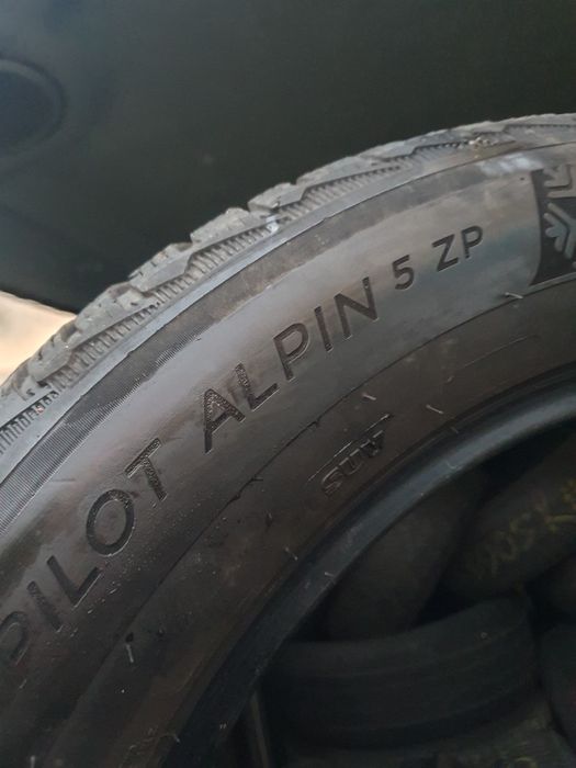 Гуми 225/60/18 дот19