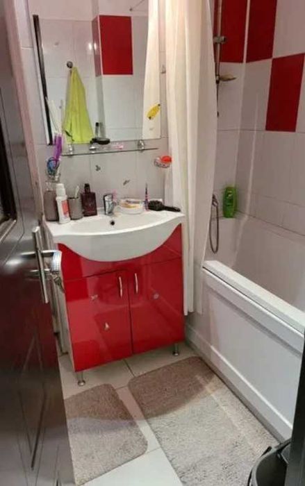 Дава се под наем Едностаен апартамент в Пловдив, Старият град - 40 кв.м за 178.5 € - Снимка #2