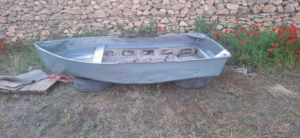 Qayiq  , suv transporti