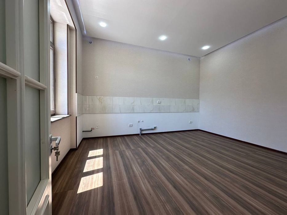 Продается новый Евро дом — 5.5 соток — Мать и дитя / Центр Луначарског