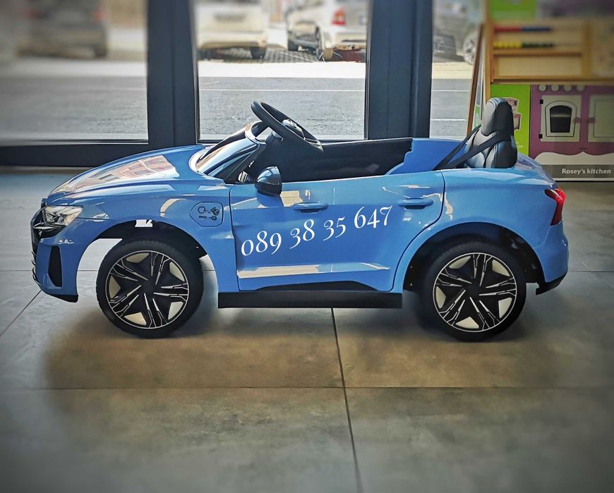 НОВО!Акумулаторна кола AUDI E-TRON с 12V,кожена седалка,EVA гуми,BT