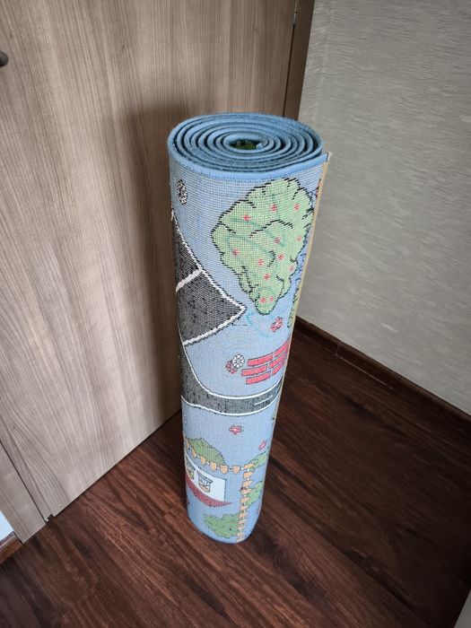 Дорожка  в детскую , продам .