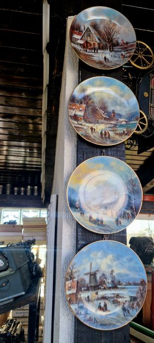 Farfurii decorative set 12 buc portelan