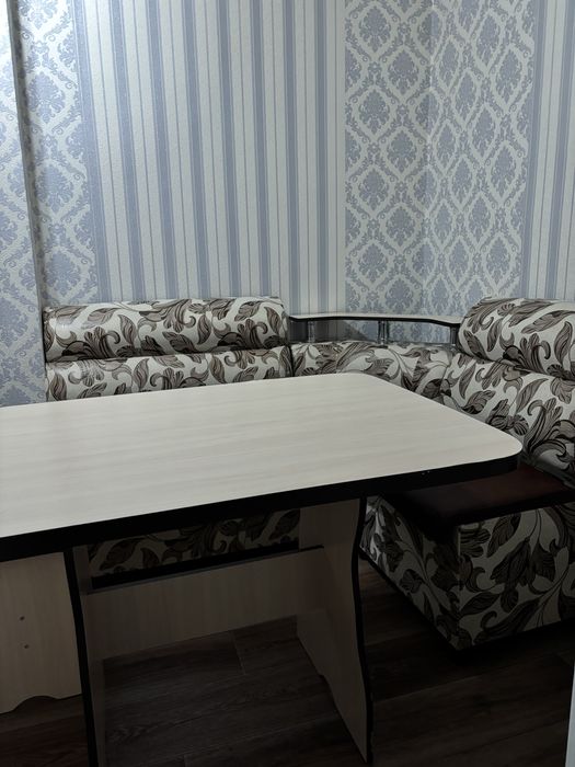 уголок кухонный со стулом