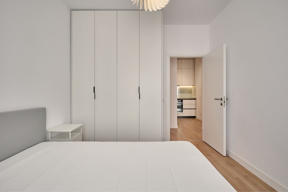 Prima închiriere | 2 camere Silk District, et. 9, parcare + boxă, direct proprietar