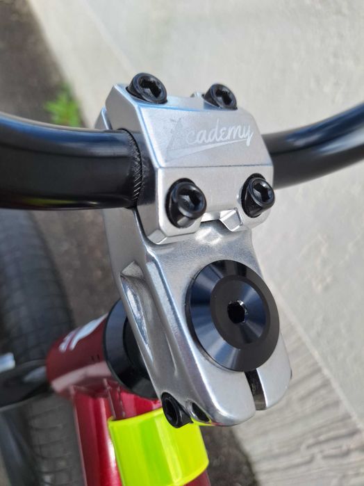 Bicicleta BMX Nou