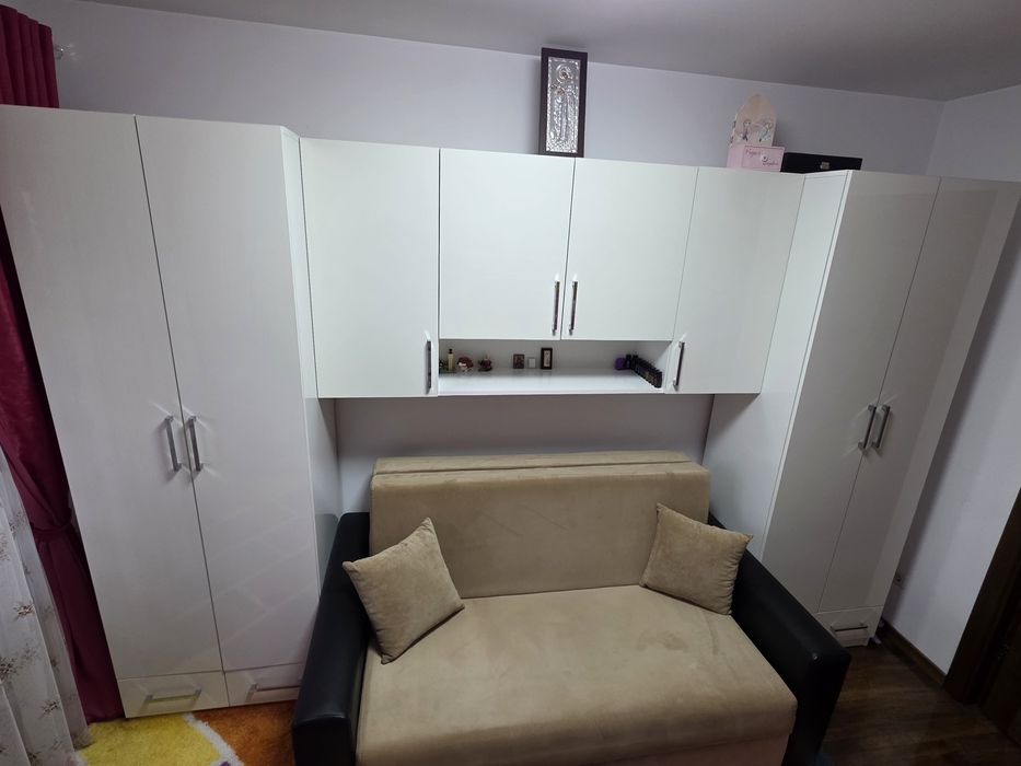 Set Mobila dormitor MDF, culoare alb sidefat