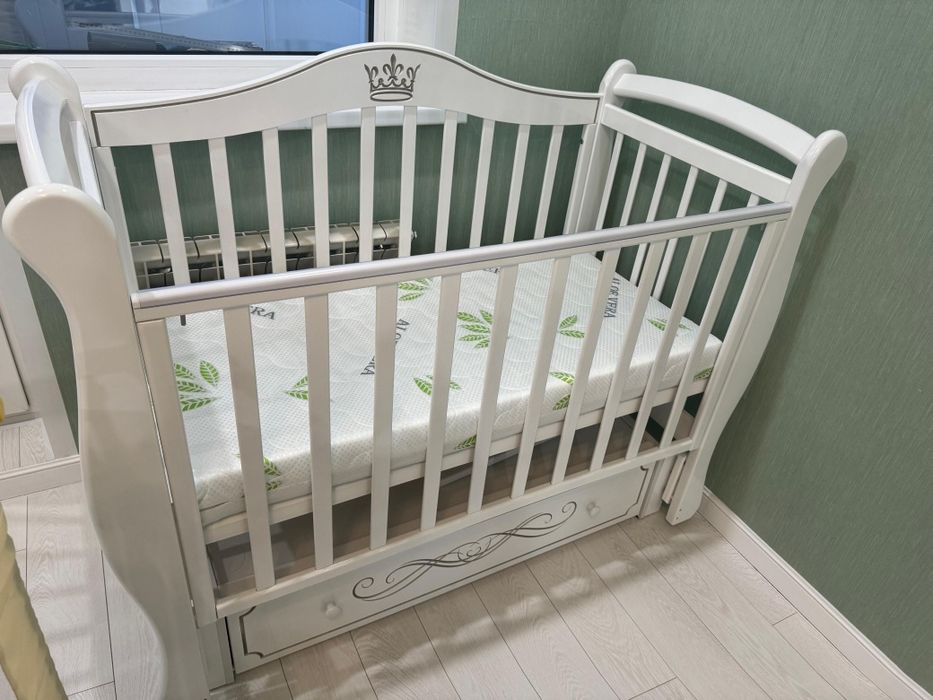 Детская кровать манеж