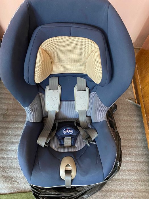 Детско столче за кола Чико 9-18 кг