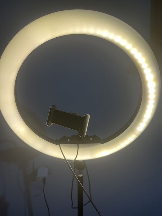 Кольцевая лампа