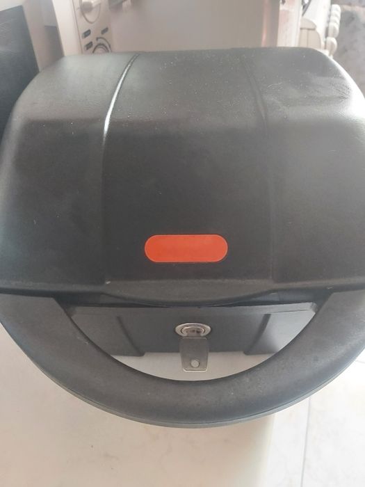 Portbagaj bicicleta noua cu cheie 47x27x17